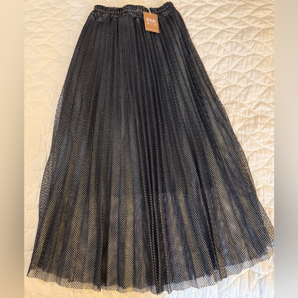 Beautiful Brand Bazar Maxi Pleated Skirt Raw Hem Black & Silver - One Size (2-8)